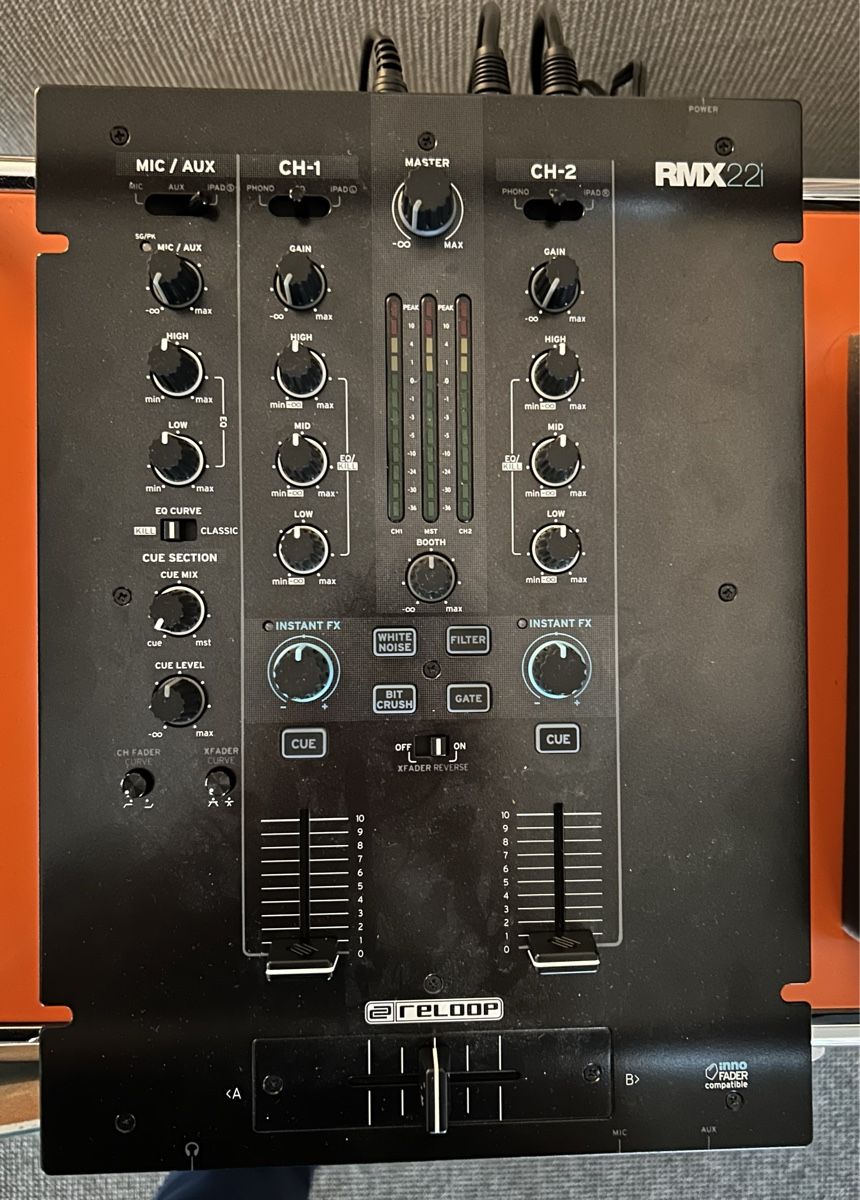 Reloop Mischpulte: Reloop DJ Mixer RMX22i – Gebraucht aus St. Gallen von senste