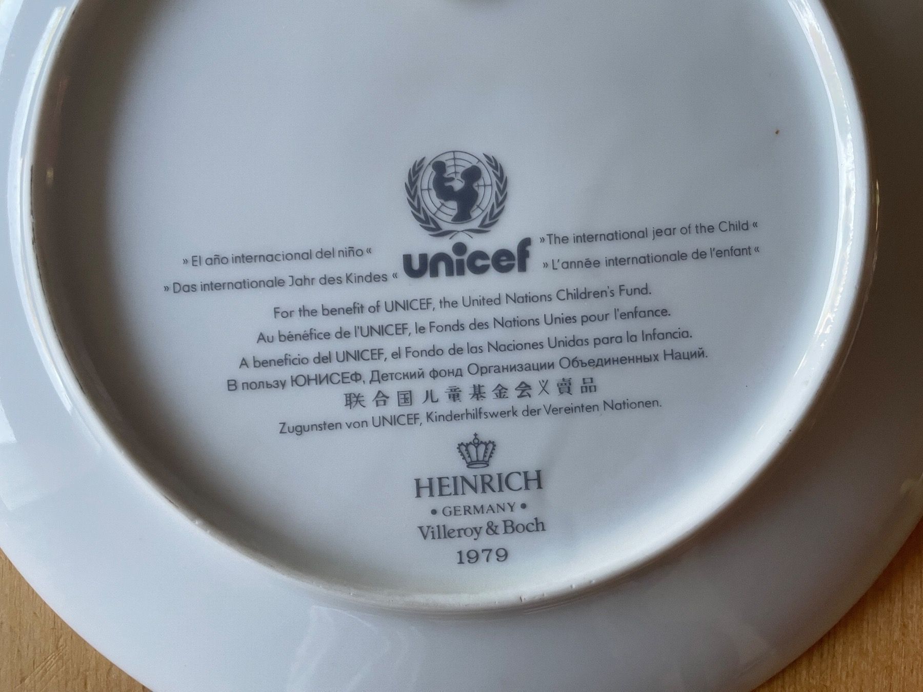 Villeroy & Boch Assiettes: UNICEF Teller 1979 – D'occasion à Basel par Cynthiasanchez 2