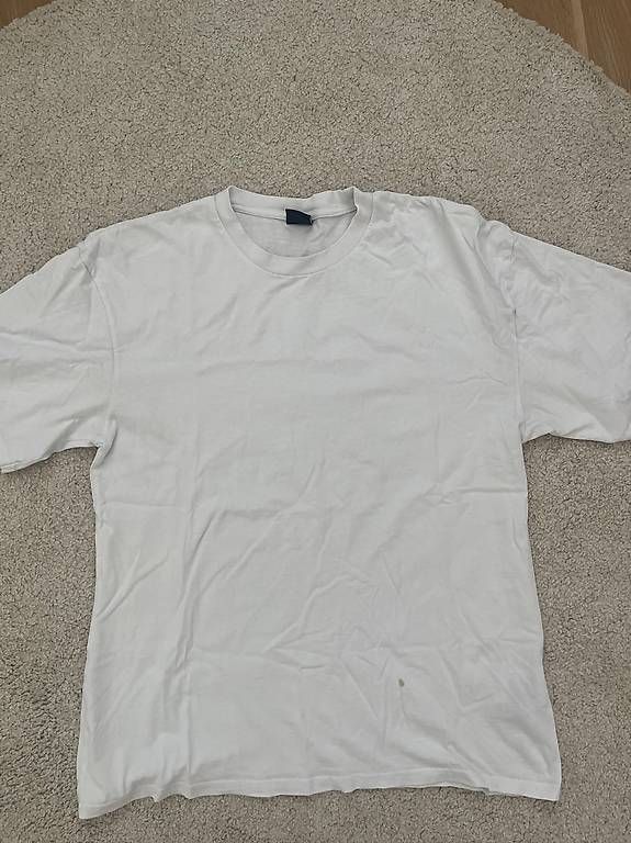 T-shirts: T-Shirt – D'occasion à Düdingen par sahli89