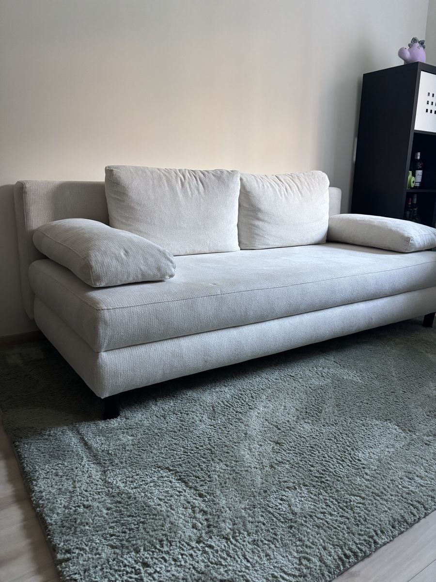 Divani: Fast unbenutzte Schlafcouch + Teppich – Nuovo (secondo la descrizione) da Zürich venduto da pau_ykq8