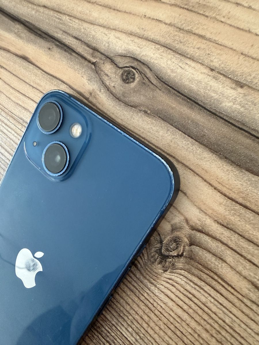 Apple Telefoni cellulari / Smartphones: iPhone 13 256GB Bleu + Rhinoshield + accessoires – Usato da Le Mont-sur-Lausanne venduto da ced_rq2d 3
