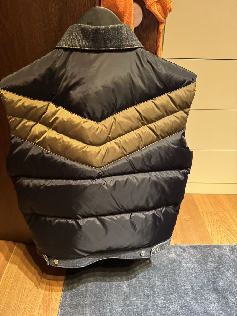 Dsquared2 Gilet & Giacche: Dsquared2 Daunen Weste, 50 – Usato da Meggen venduto da Pilatus051 2