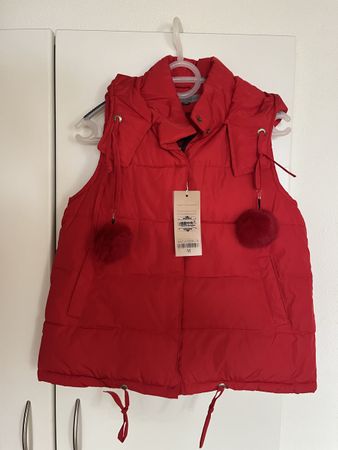 Rote Weste mit Kapuze, Grösse M, Neu mit Etikett!