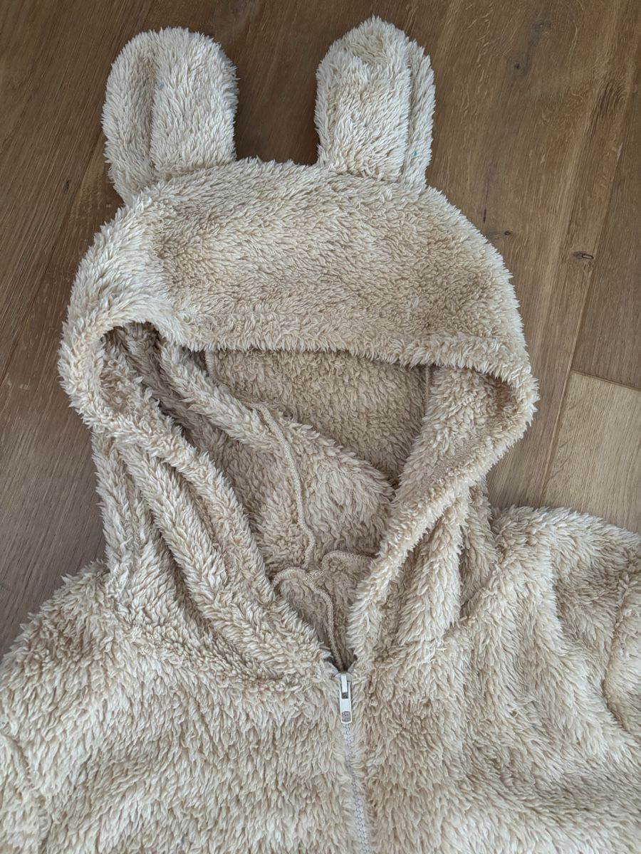 Tute: Teddy bear onesie size M/L good condition – Usato da Windisch venduto da bymarikaa 1