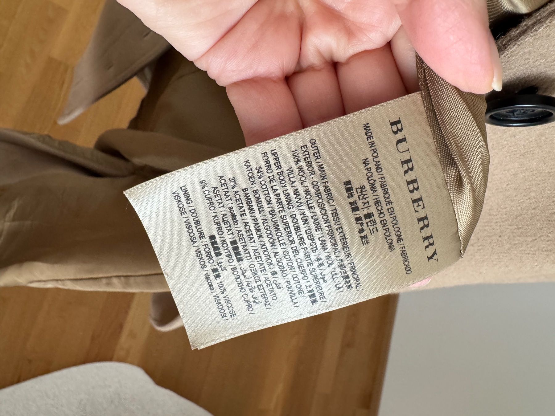 Burberry Mäntel: Burberry Trenchcoat Mantel GR IT 40 – Gebraucht aus Glattpark(Opfikon) von genevoise 4