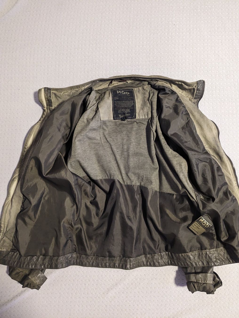 Giacche: M.O.D Jacke / L / Men – Usato da Ittigen venduto da Deriento 1