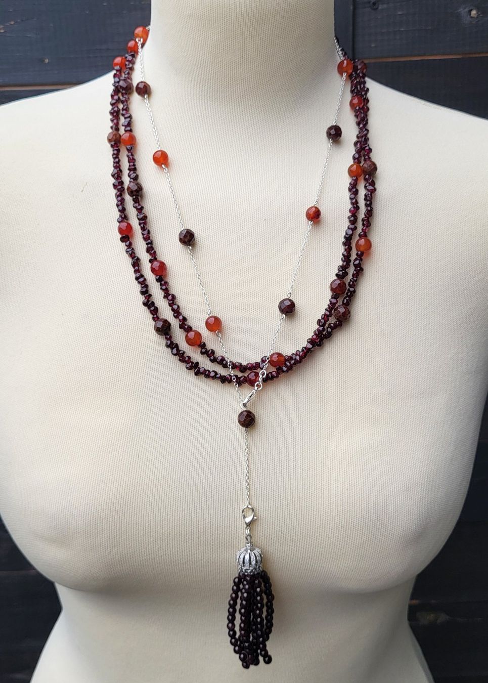 Catenine: Collier transformable en grenade – Nuovo e nell'imballaggio originale da Fribourg venduto da VictoriaShop7