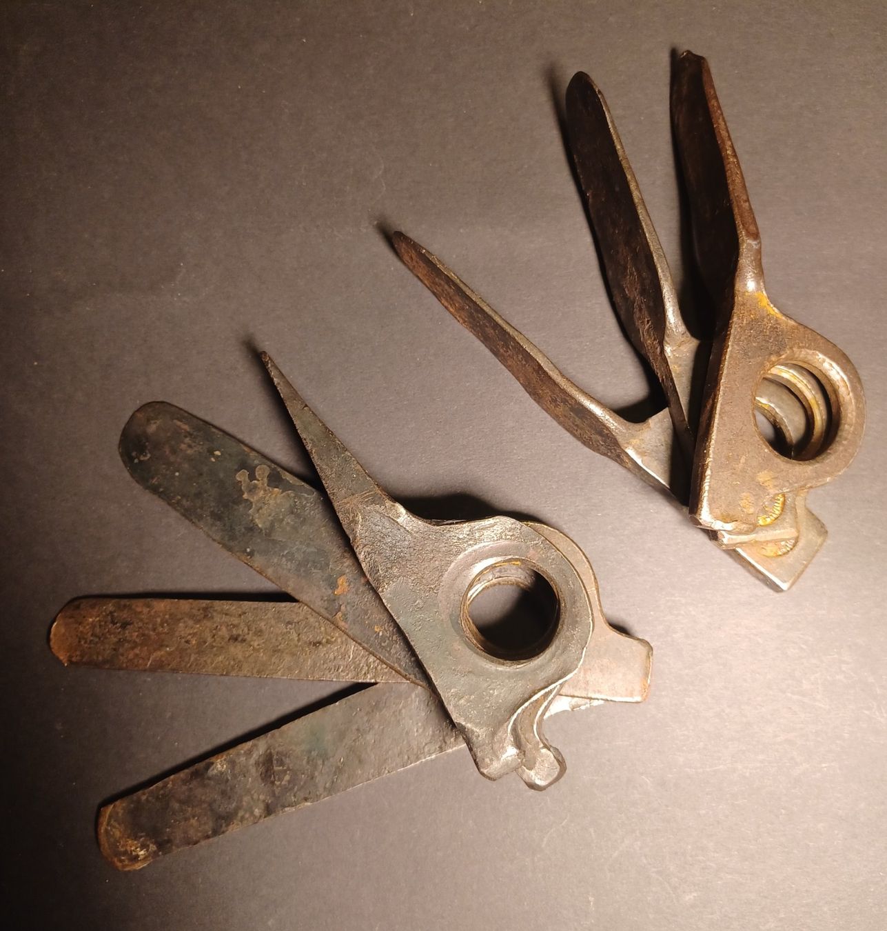Set di posate: Antike Bergsteiger-Kletterhacken Eisen 10stk. – Usato da gais venduto da dun_c2xc 6
