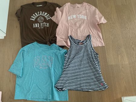 Kleiderpaket 4 T-Shirts Abercrombie / GAP Gr. 158/164