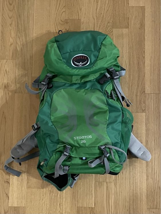 DEERNCO Swift Wanderrucksack 26L | Rolltop Rucksack, Tagesrucksack Zum Wandern Für Damen/Herren - Slim Trekkingrucksack, Reiserucksack Mit Abnehmbarem Rahmen Und Hüftgurt (Blau