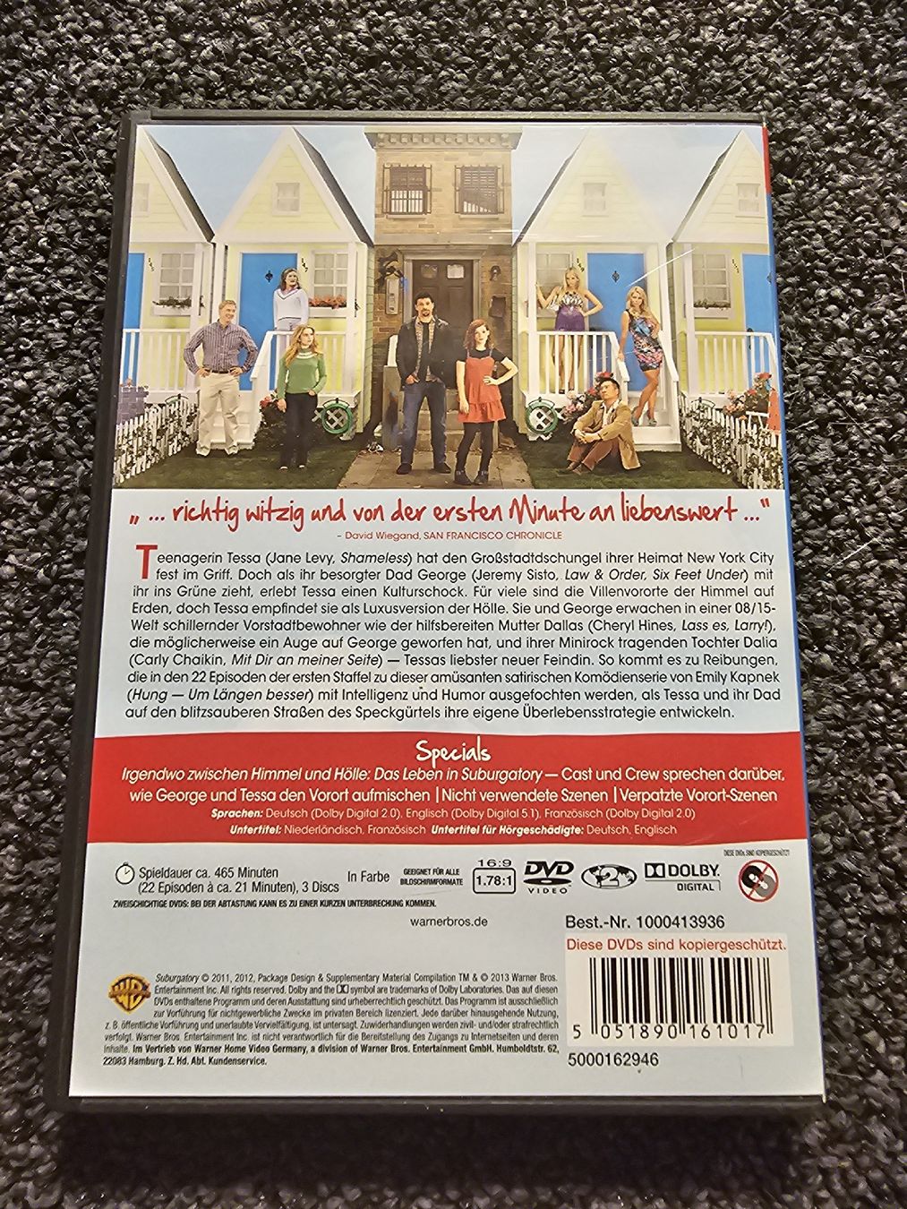 Tutti i DVDs: DVD Box: Suburgatory, komplette Staffel 1 – Usato da Ruswil venduto da jan_bxl5 1