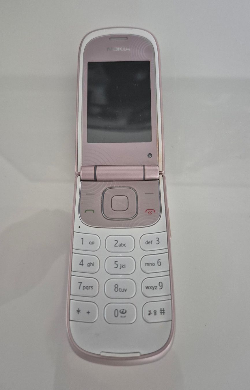 Nokia Telefoni cellulari / Smartphones: KLAPPNOKIA 3710 FOLD PHONE mit KABEL – Usato da Algetshausen venduto da Engel-99 2