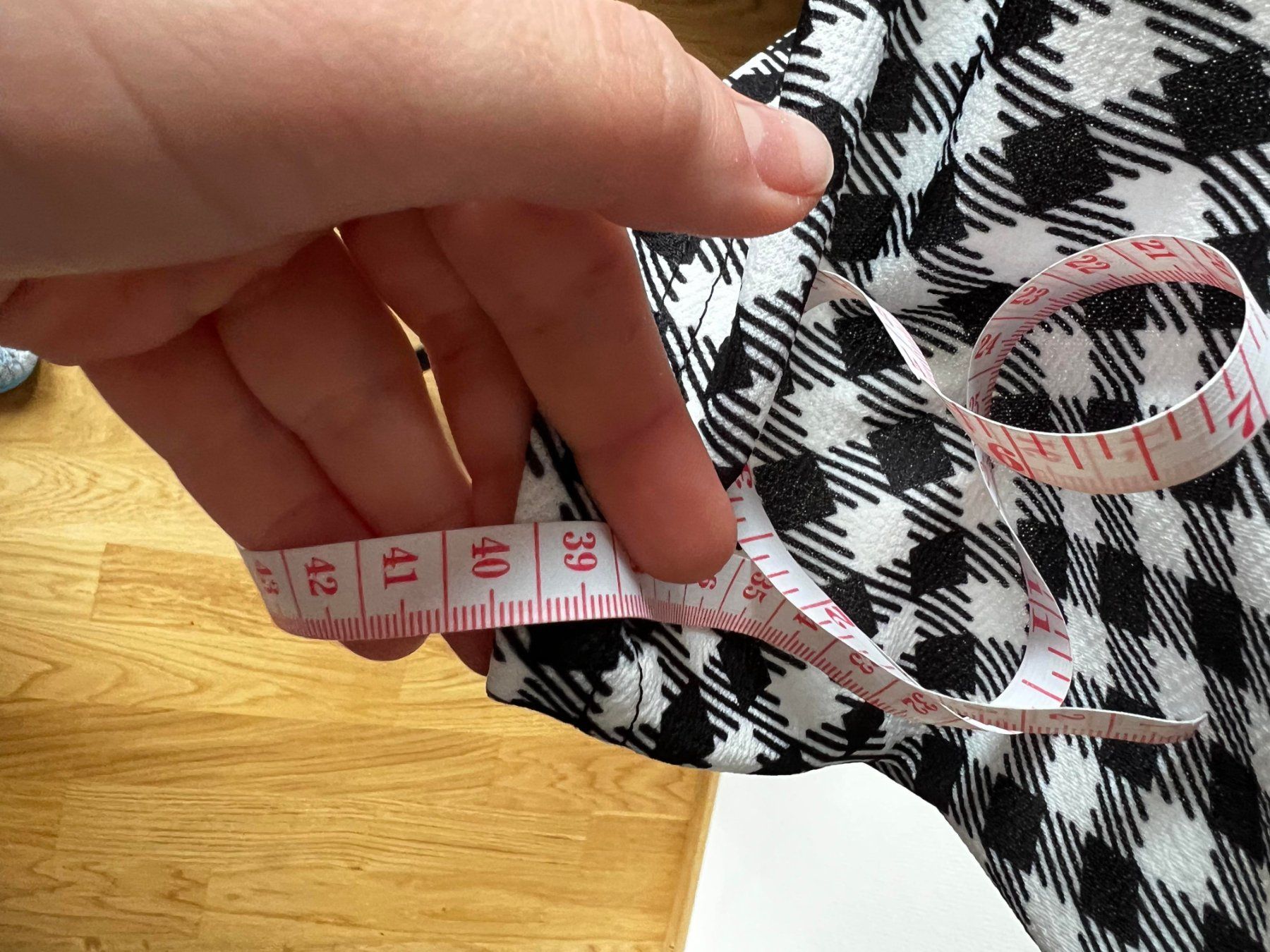 Completi & Tailleur: Neuer Anzug S – Nuovo e nell'imballaggio originale da Riehen venduto da edu_92w7 1