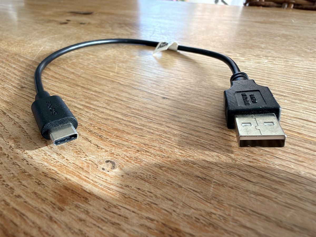 Sony Cavi: Kabel - USB-A zu USB-C – Usato da Adligenswil venduto da anvil3001 1