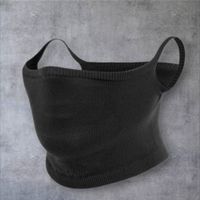 Schwarze Sturmmaske Motorrad Fahrer