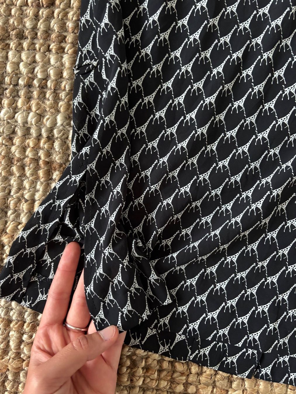Camicette: Coole Bluse mit Giraffen-Muster – Nuovo (secondo la descrizione) da Tägerwilen venduto da vivlara 2