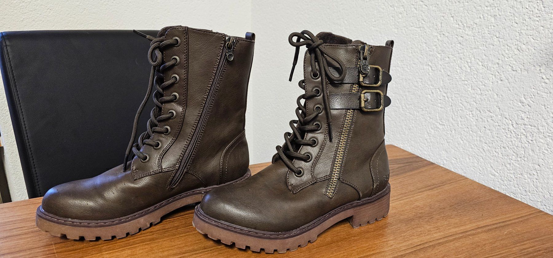 Scarpe da donna: Winterstiefel braun Gr. 38 Vegan – Usato da Tuggen venduto da man_qk6c