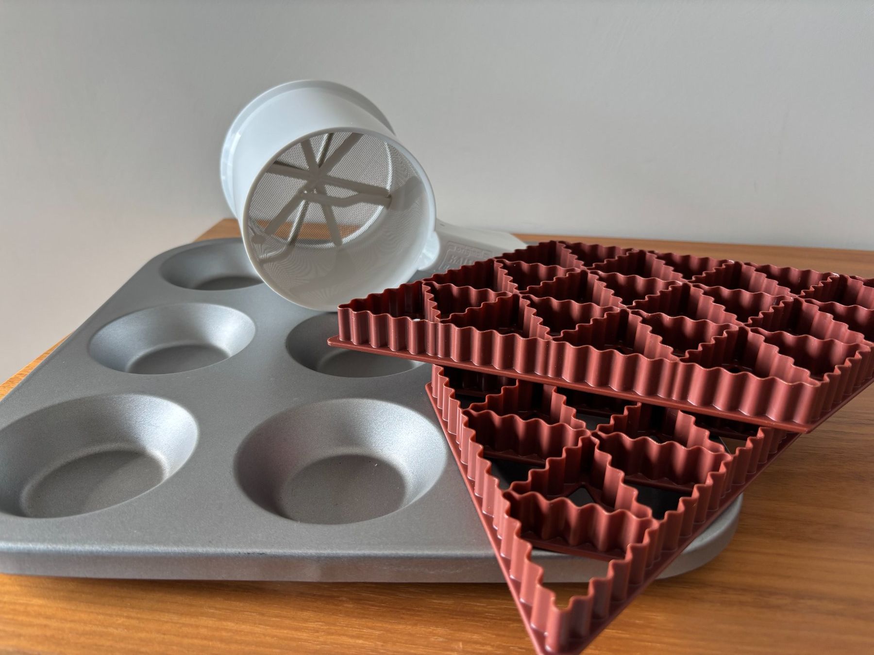 Elettrodomestici da cucina: Küchenartikel, Backen, 5 verschiedene Teile – Usato da Laax GR venduto da wil_66wq 4