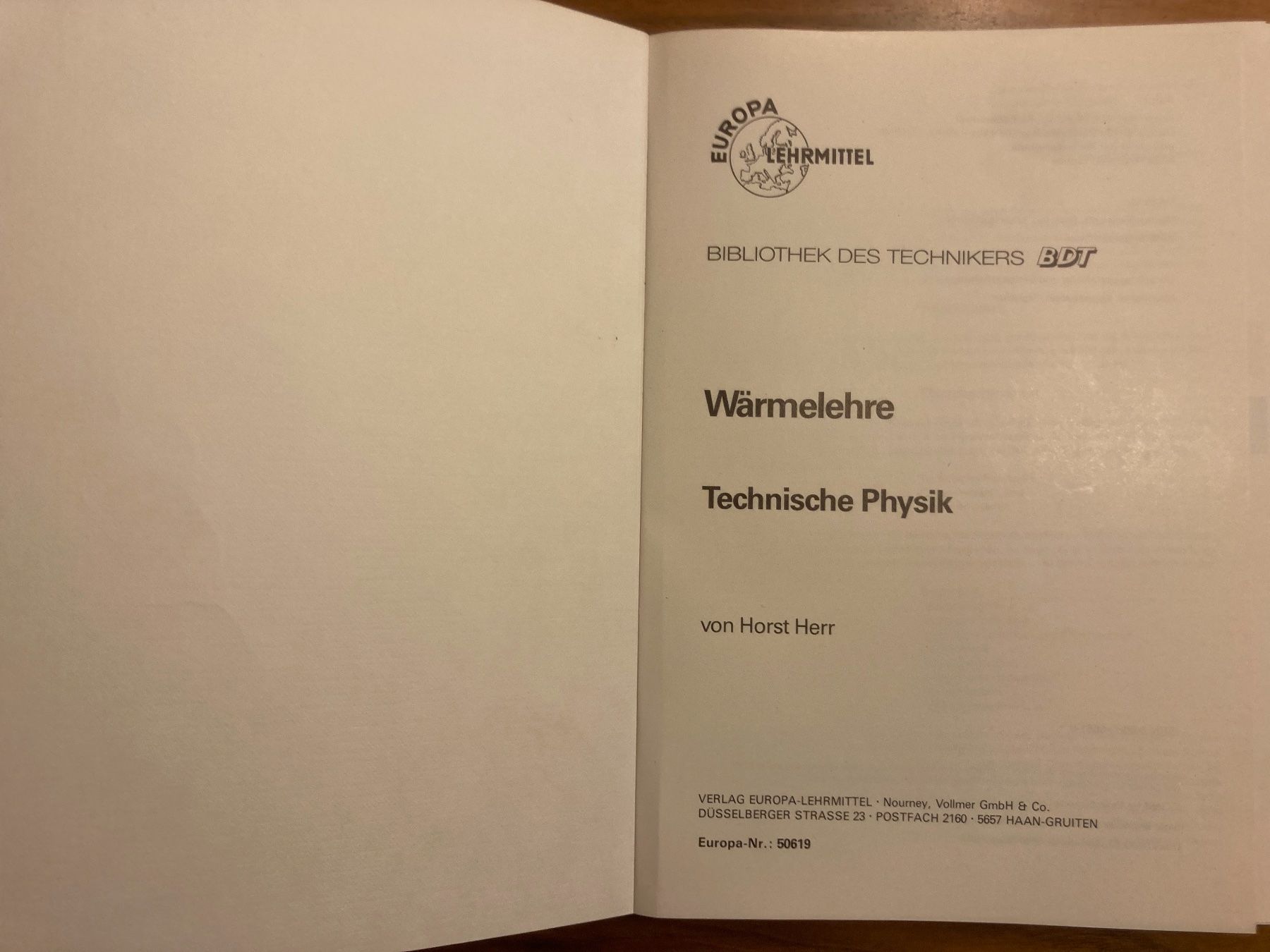 Libri: Fachbuch Wärmelehre Techn Physik Studium berufl Fortbildung – Nuovo (secondo la descrizione) da Thun venduto da HIERoderDA 1