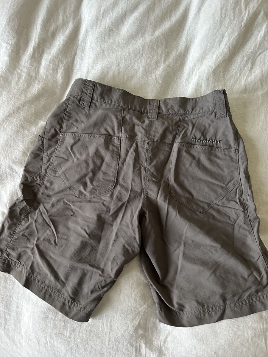 Mammut Pantaloni: Mammut Wandershorts / Wanderhose Gr. 34  – Usato da Gondiswil venduto da shaenu 2