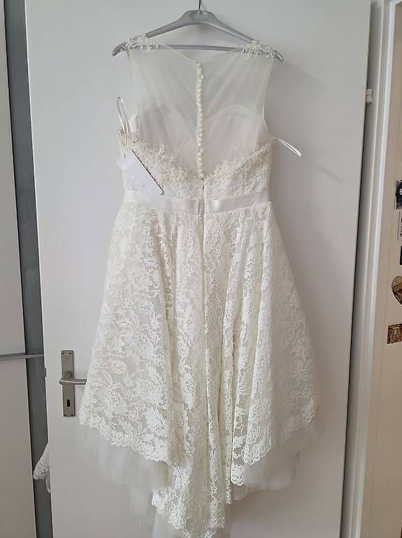 Vestiti: Hochzeitskleid  – Usato da Luzern venduto da mos_vvy7 2