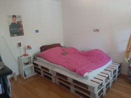 URGENT – 140 × 200 cm DOUBLE PALLET BED + MATTRESS
