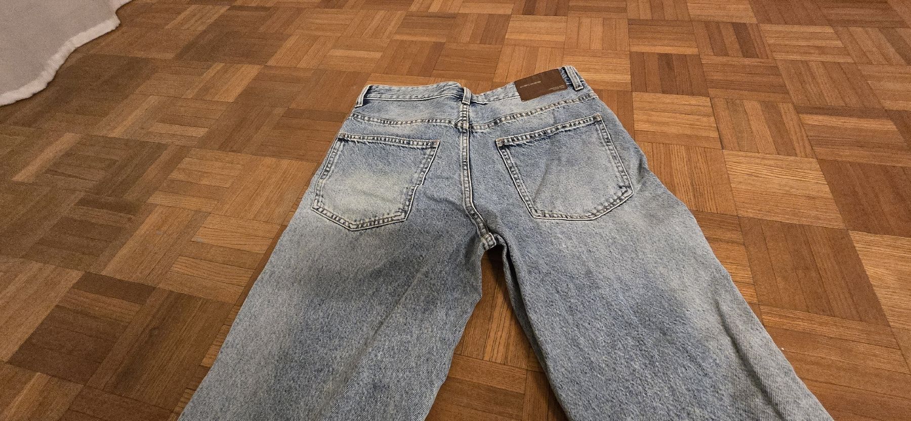 Bershka Jeans: Jeans Bershka – Nuovo (secondo la descrizione) da Laufen venduto da Miggeli88 3