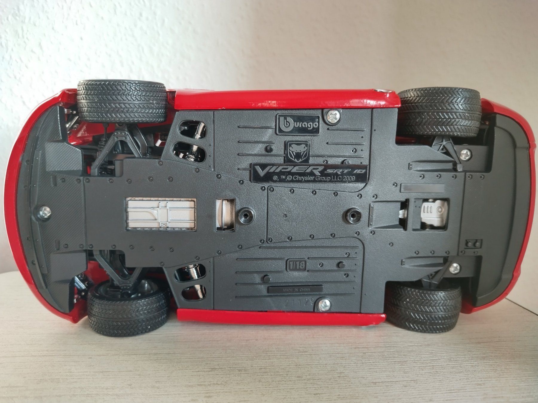 Chrysler Modellini d'auto: Chrysler Viper SRT 10 (1:18) – Nuovo (secondo la descrizione) da Jona venduto da Argus36 4