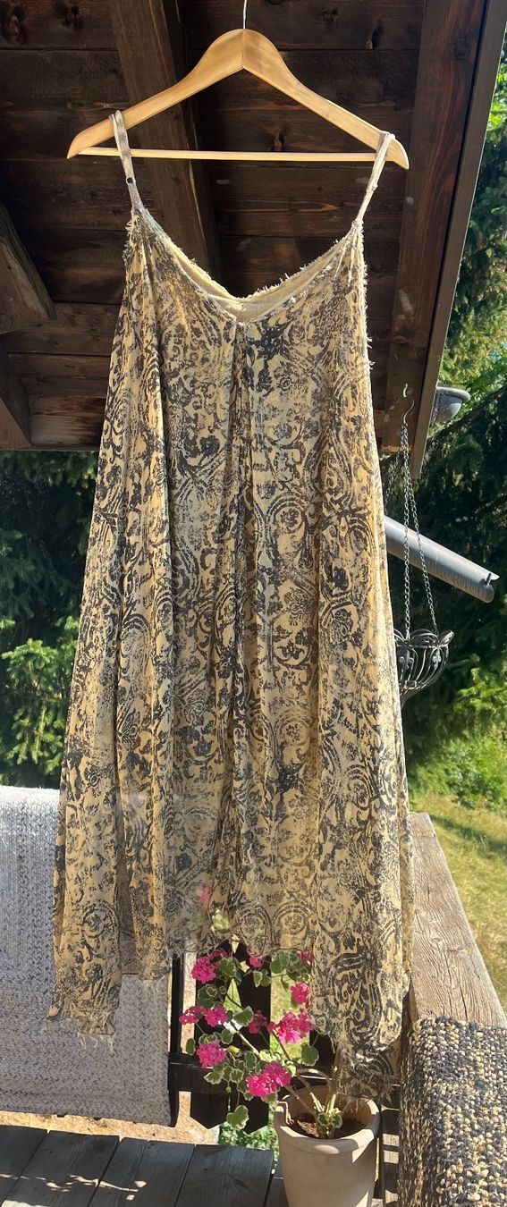Vestiti: Robe en soie Gr L – Usato da Ovronnaz venduto da fra_n8h8 1