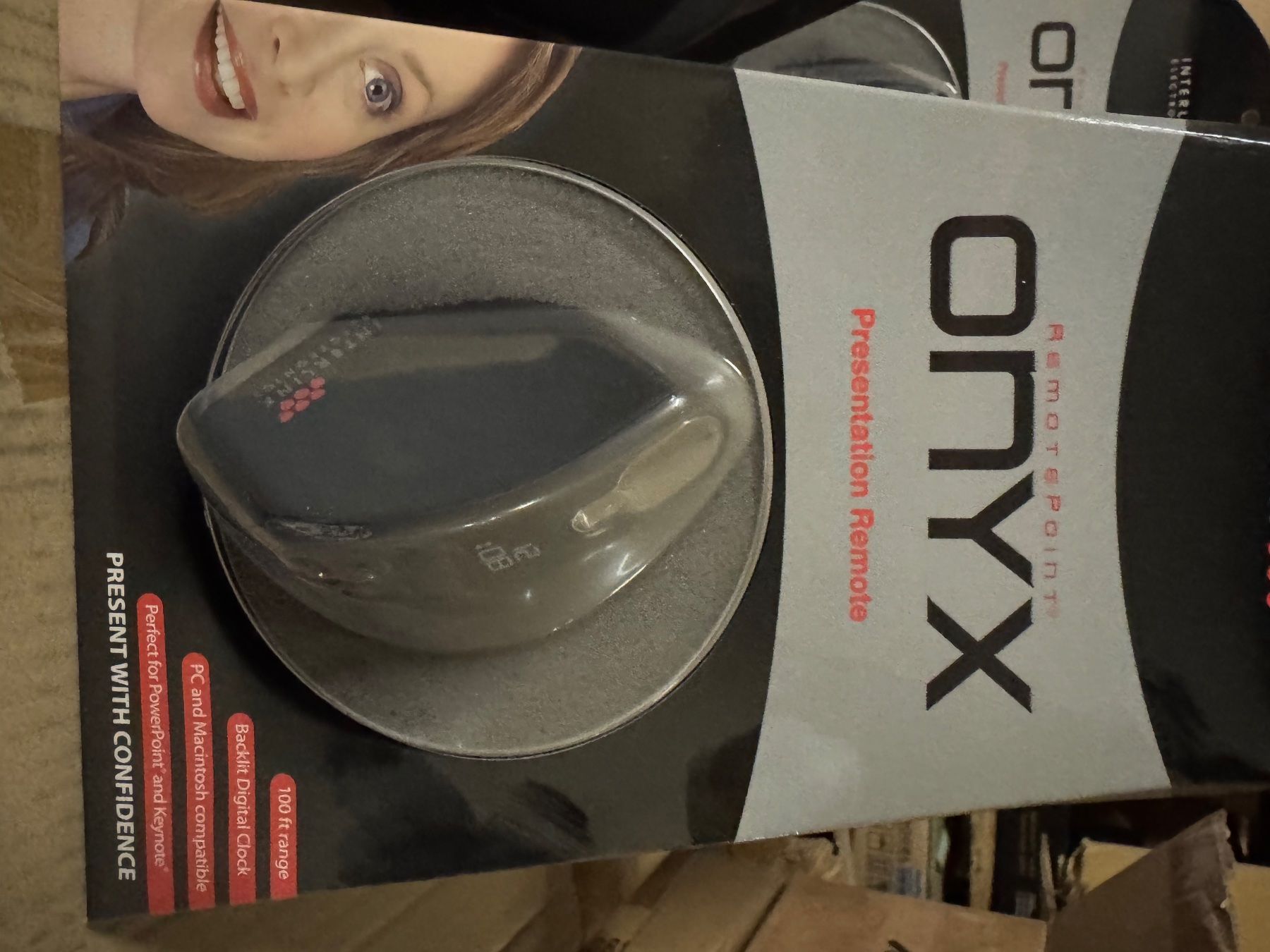 Fernbedienungen: Onyx Remote Point Presenter – Neu (gemäss Beschreibung) aus Eiken von Skylight 1