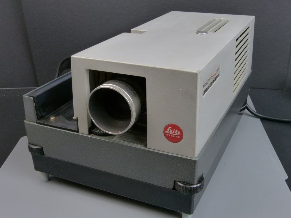 Projecteur Diapositive Leitz Wetzlar Pradovit Color 250