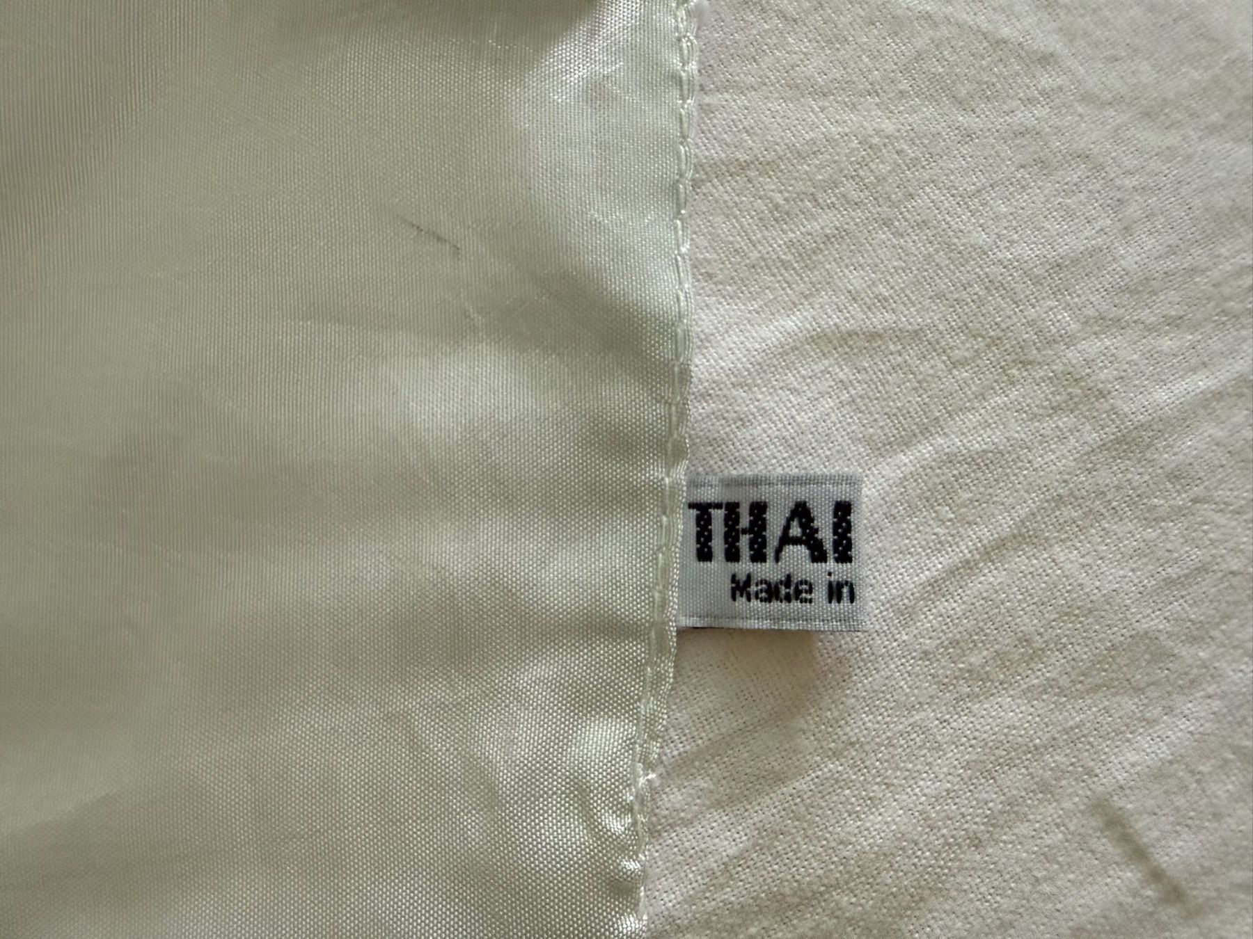 Autre linge de table: Chemin de table en soie – D'occasion à Sion par accroshoes 4