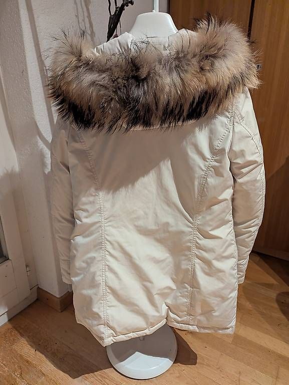 Cappotti: Woolrich Parka Weiss Neuwertig S – Usato da Zürich venduto da lin_6dtc 1