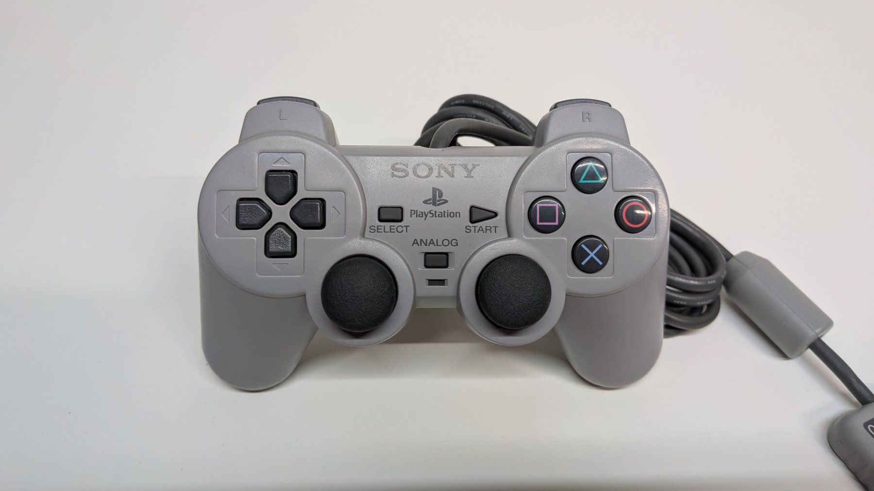 Sony Consoles: Sony PlayStation 1 mit 2 Controller – D'occasion à Menziken par mame18 2