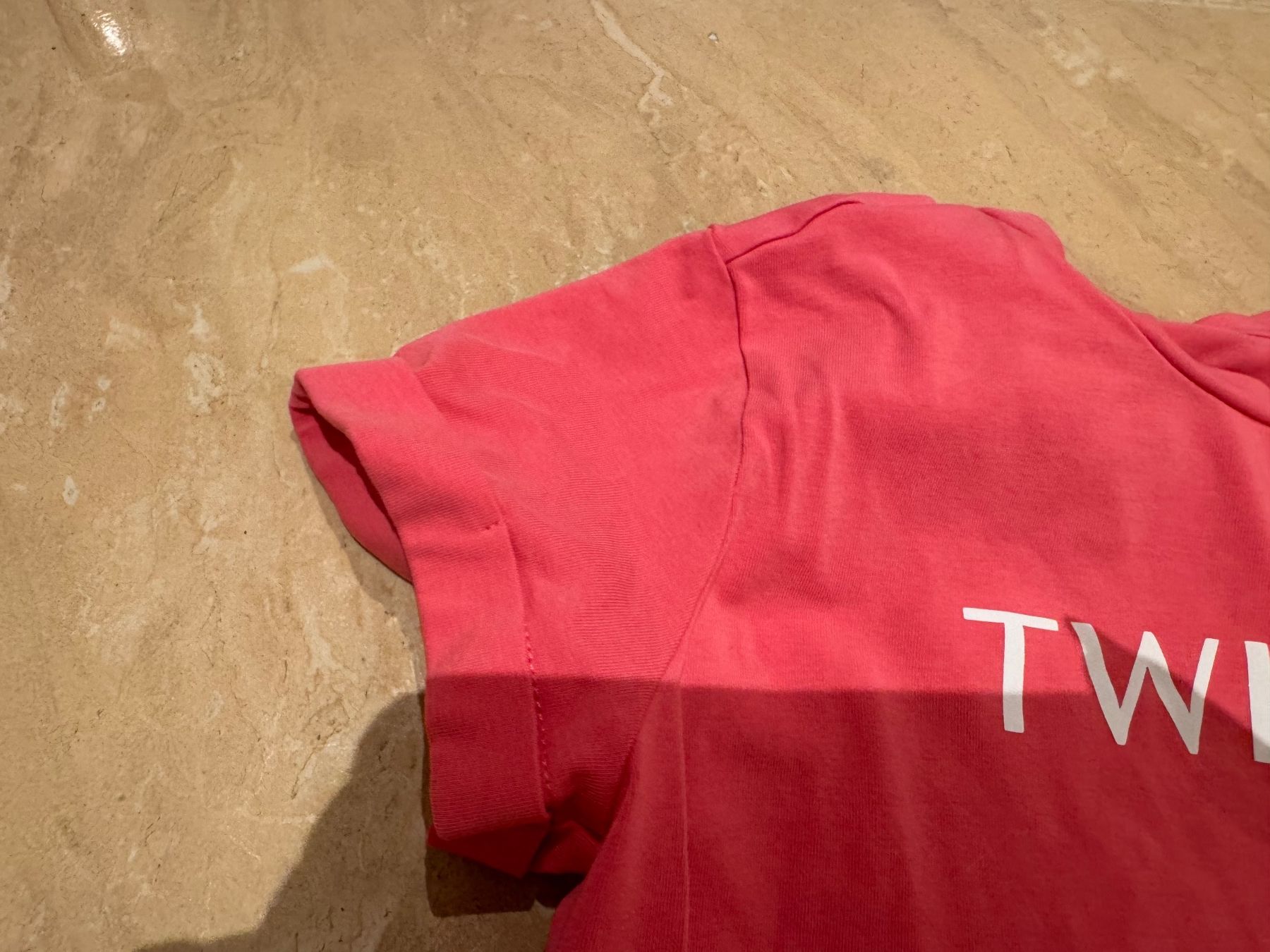 Camicette, T-shirt & Top: Twinset Shirt, 7J 122 – Usato da Klingnau venduto da Markus14 1