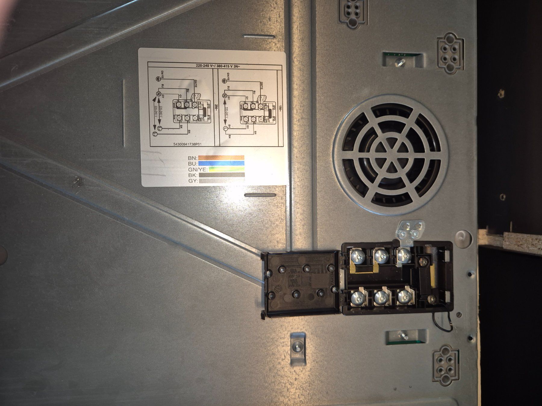 Siemens Cucine: Siemens Induktionskochfeld EX675LXE3E /06 – Usato da Kloten venduto da techni 4