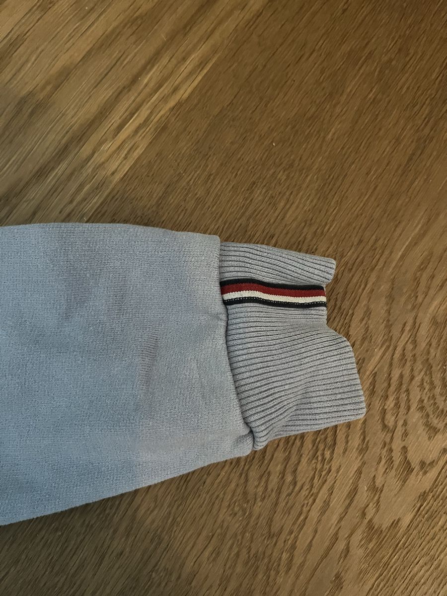 Tommy Hilfiger Maglioni & Felpe: Pull Tommy Hilfiger à capuche  bleu clair logo cheval taill – Nuovo (secondo la descrizione) da Forch venduto da syl_l2dx 1