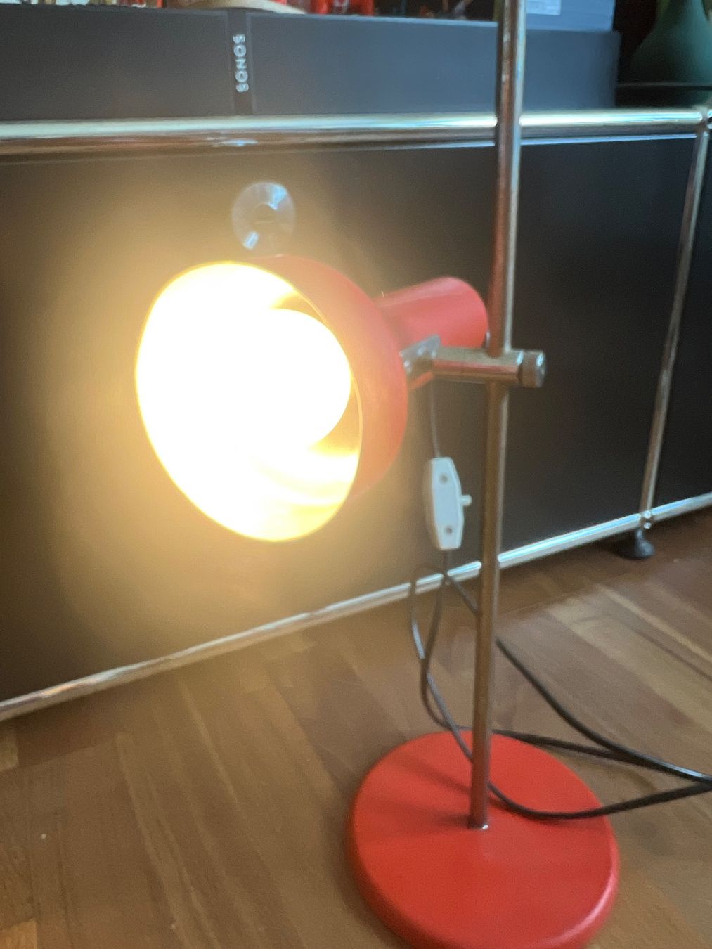 Lampade: Stralux Tischlampe Spot Rot Orange – Usato da Jona venduto da Sariksa 5