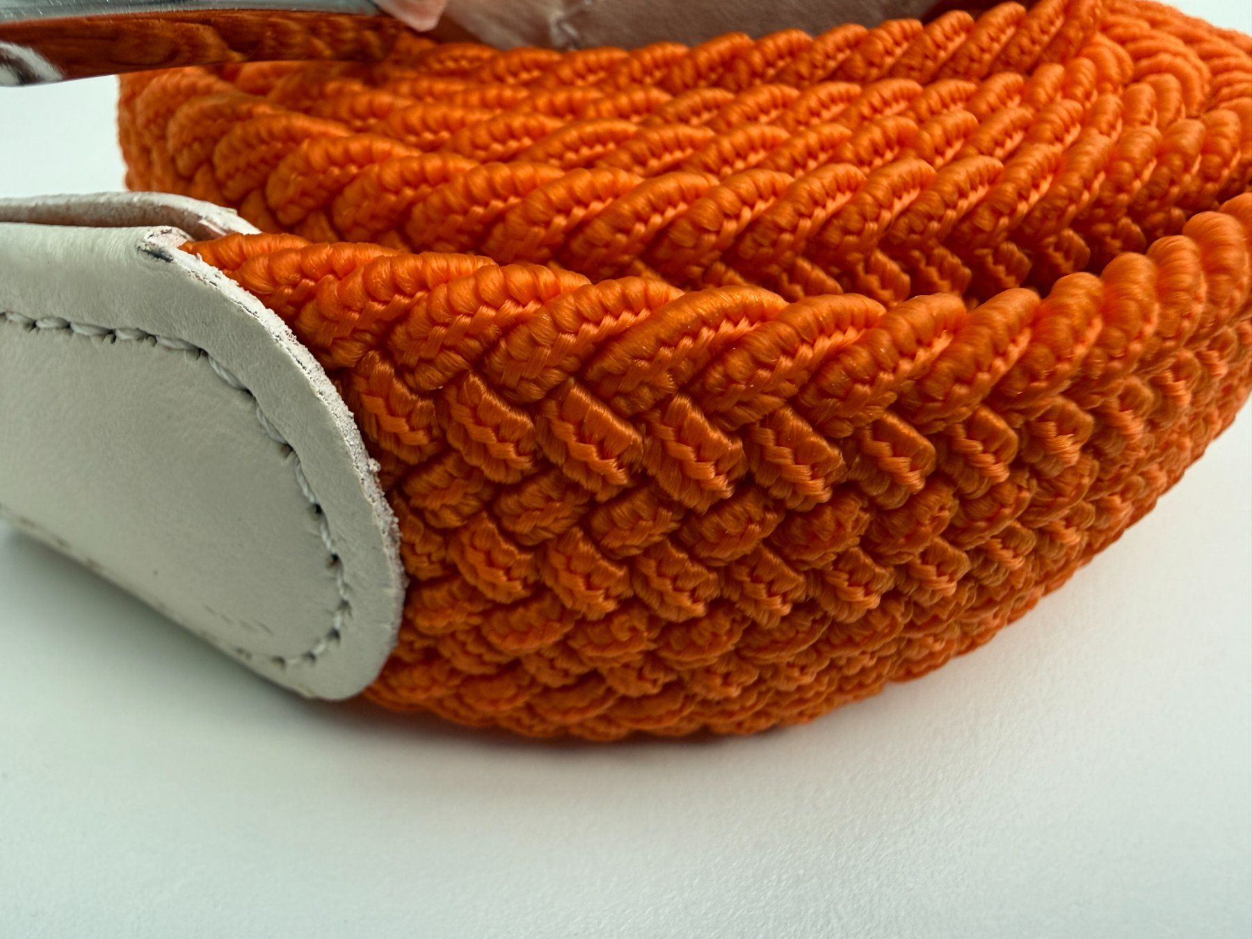 Cinture: Modisch elastisch geflochtener Gürtel, FABRIKNEU, orange – Nuovo e nell'imballaggio originale da Unterengstringen venduto da Tnovus 1