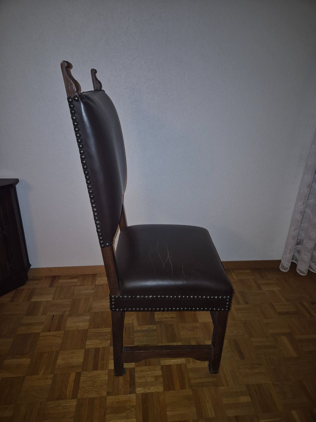 Set di tavolo e panche: Table a manger en chêne avec chaises – Usato da Tramelan venduto da marclem 7