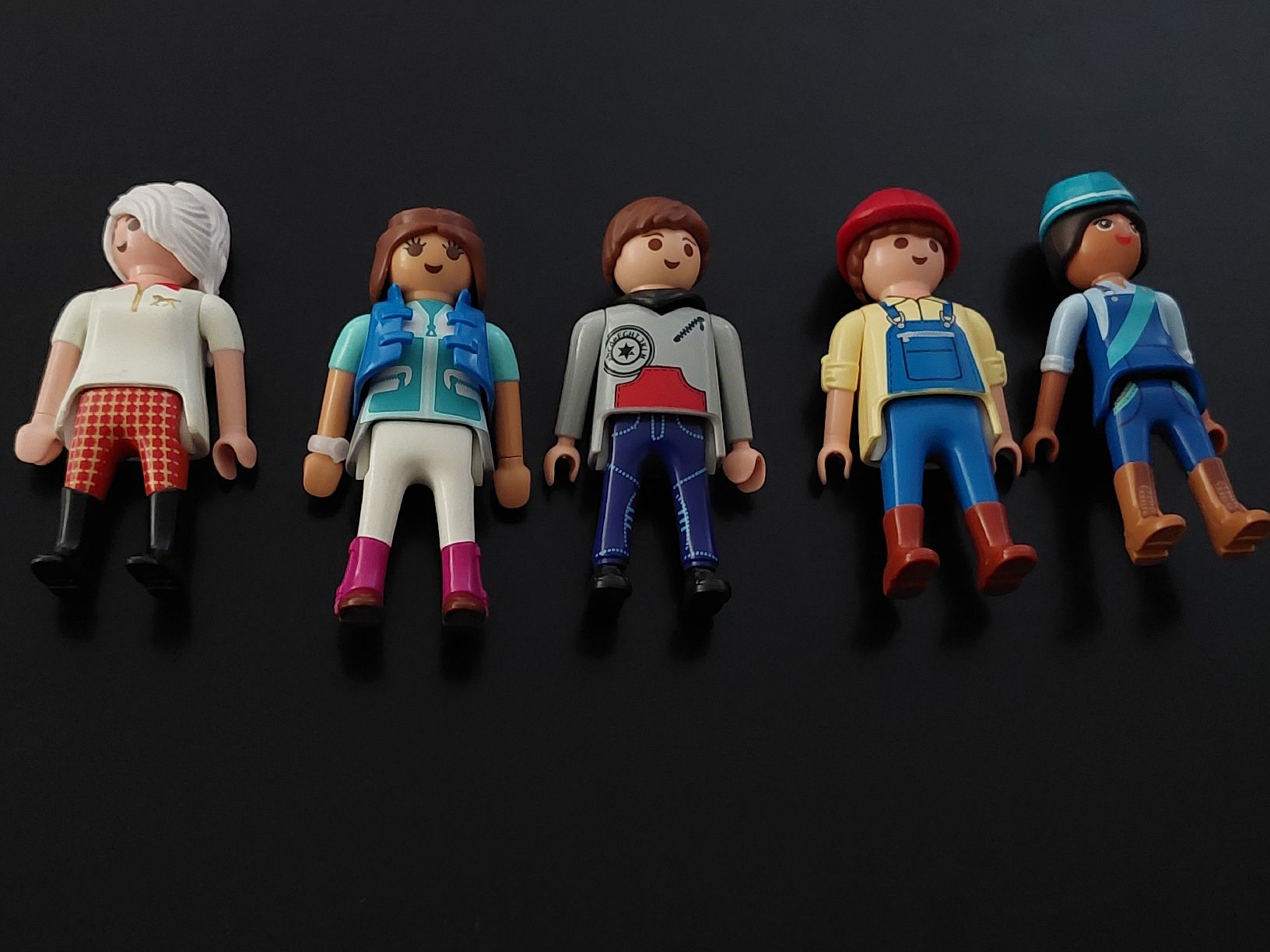 Playmobil Spielzeuge: 5 Playmobil  Figuren  – Gebraucht aus Zetzwil von lanst08