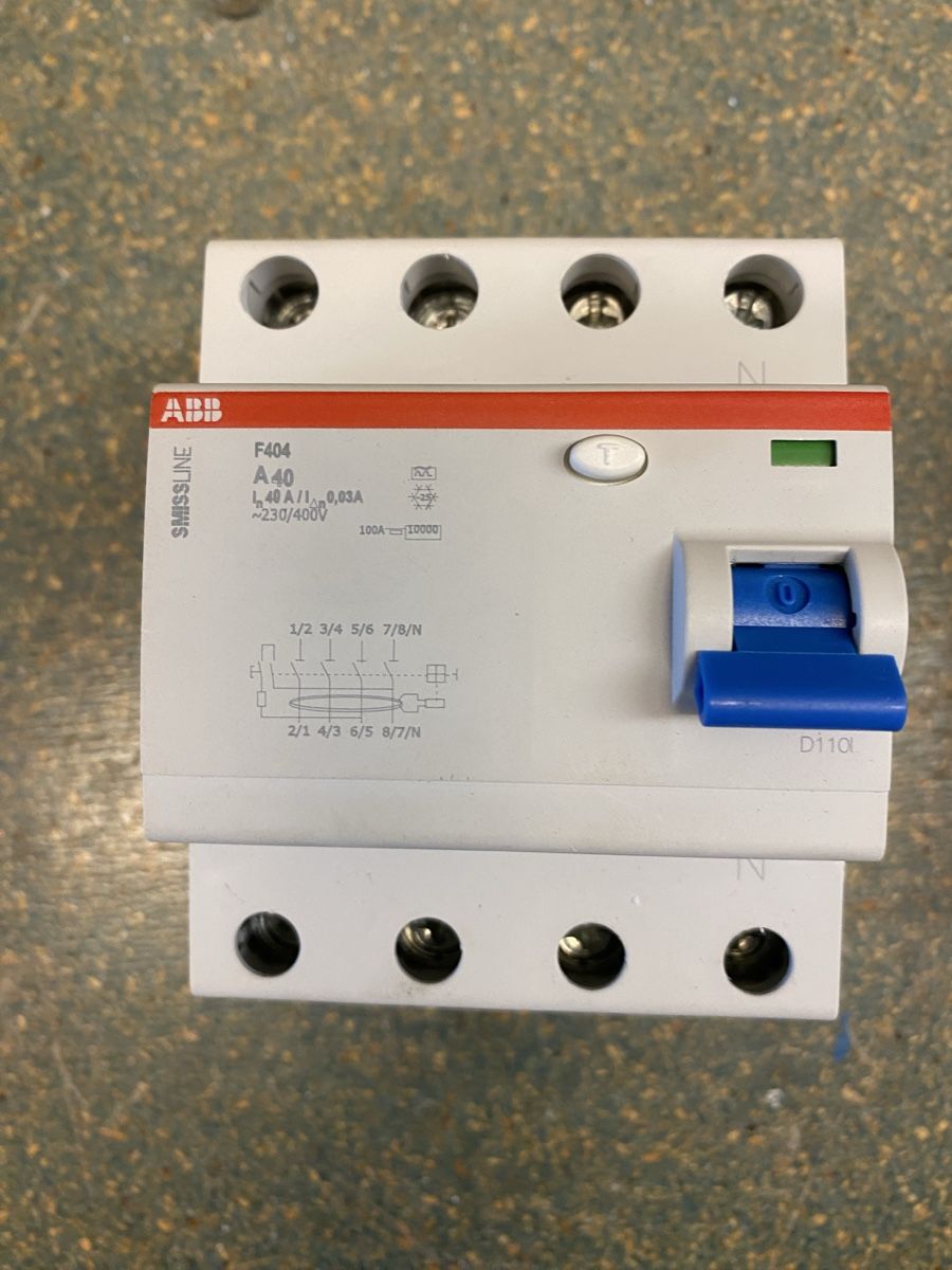 ABB FI-Schutzschalter 40A/30mA | Kaufen auf Ricardo
