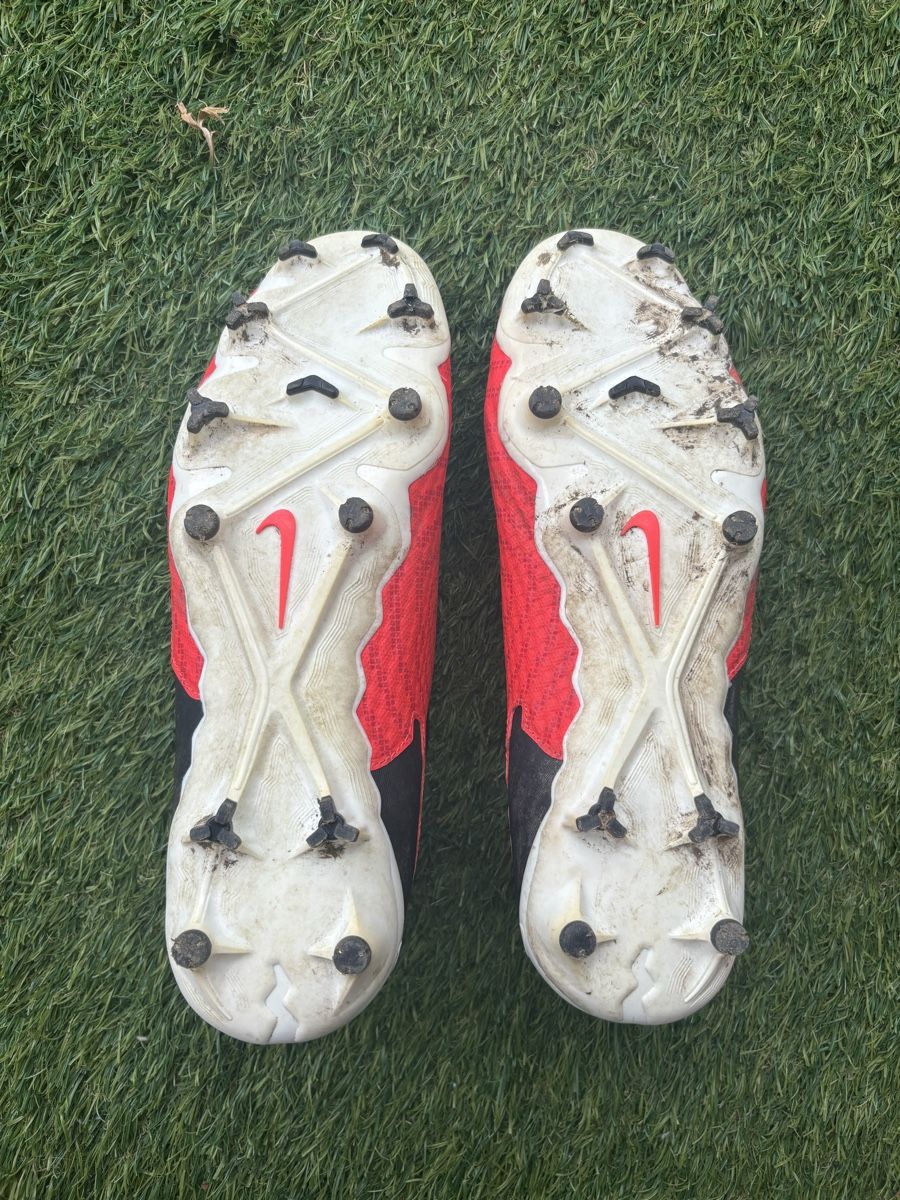Nike Scarpe da uomo: Scarpe rosse da calcio Nike phantom GX – Usato da Carabbia venduto da ila_2jjj 3