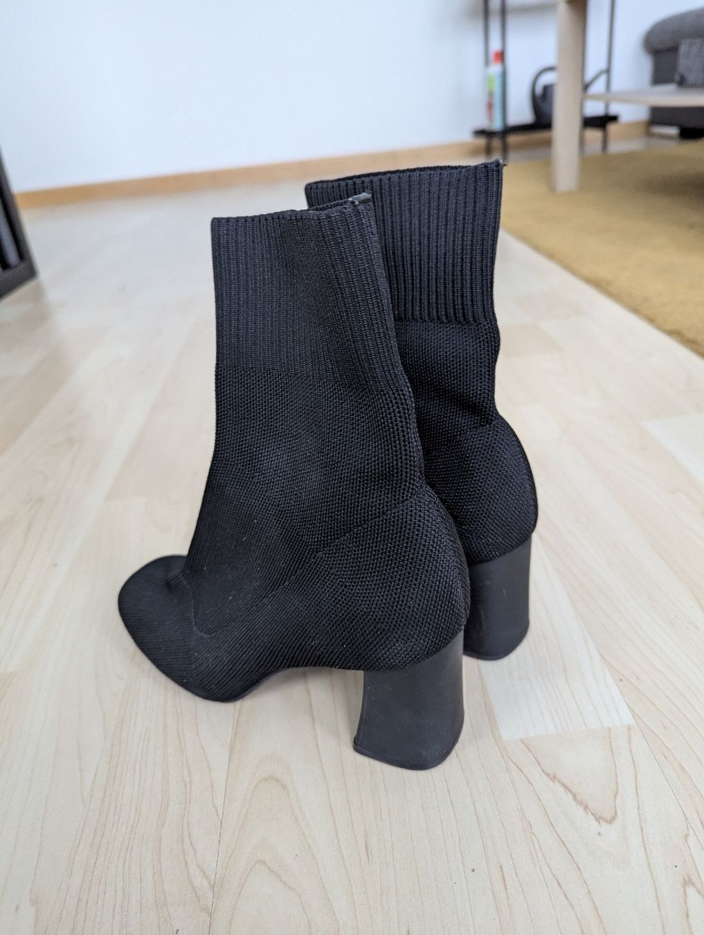 Scarpe da donna: Sock boots – Usato da Adliswil venduto da tak_g6k5 1