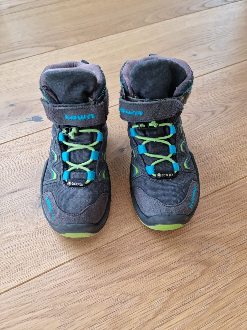 Lowa Chaussures garçon: Wanderschuhe Lowa Grösse 24 – D'occasion à Laupen ZH par jbu_m9st 1