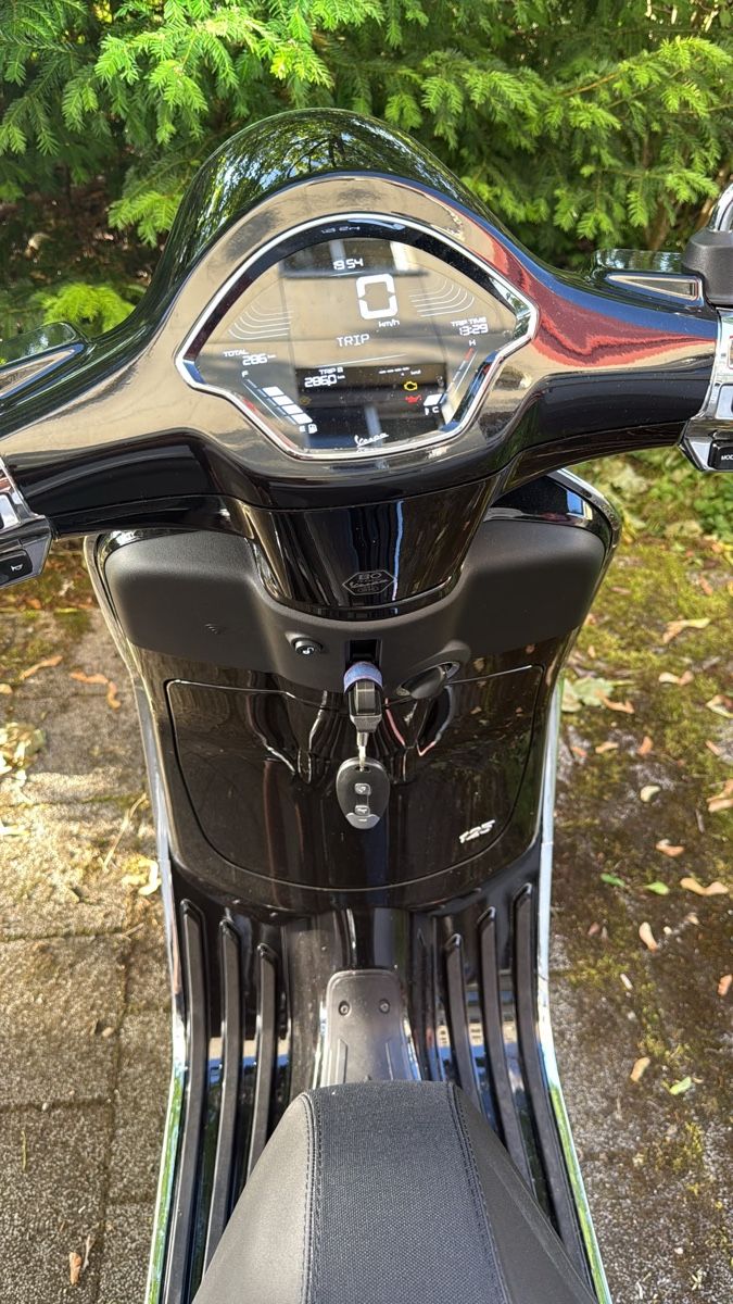 Vespa Scooter: Vespa Piaggio Primavera 125 Motorroller schwarz – Nuovo (secondo la descrizione) da Bern venduto da zna_866j 3