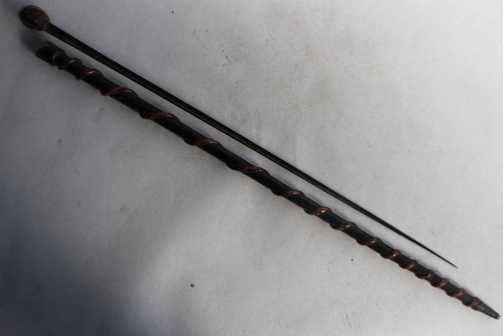 Altre raccolte & rarità: Ancienne Canne épée de chef africain – Usato da Vandoeuvres venduto da Dom-Tom 1