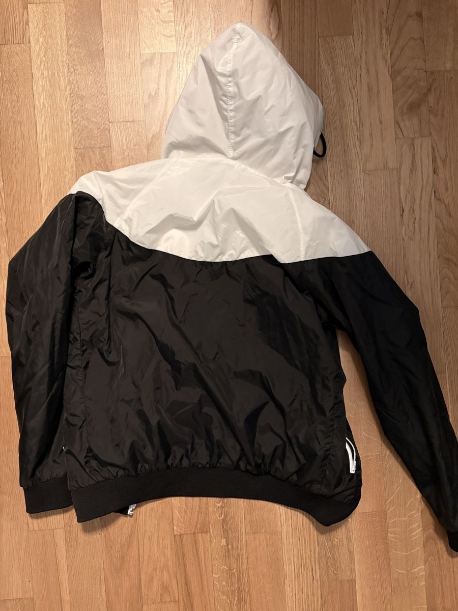 Giacche: Urban Classics Windbreaker Jacke Gr. M – Usato da Märstetten venduto da joe_yj7x 1