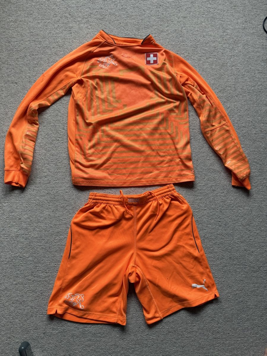 Puma Kleiderpakete: Orginal Schweiz Goalie Kit  – Gebraucht aus Davos Glaris von noa_59j8