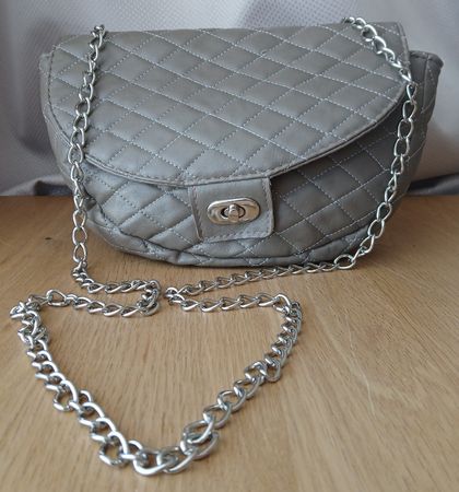 Elegante Handtasche, neuwertig, Top Zustand!